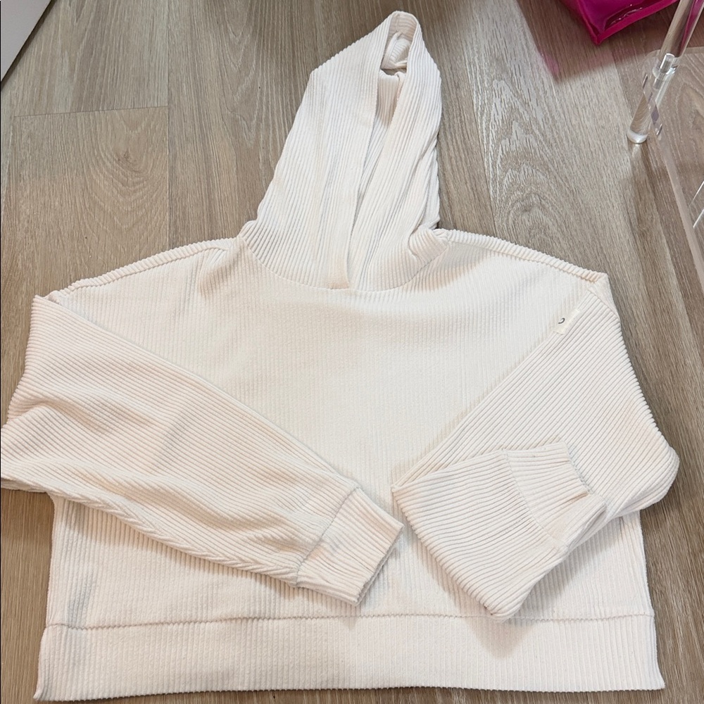 ALO Yoga Muse Cream Ribbed hoodie